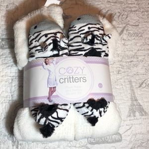 Blue star clothing Company robe and slippers set